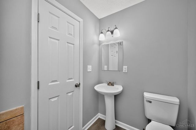 2598 McHenry Road, Goshen Twp, OH 45122
