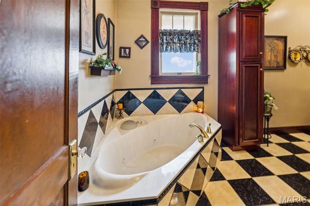 3090 Hanover Road, Waterloo, IL 62298