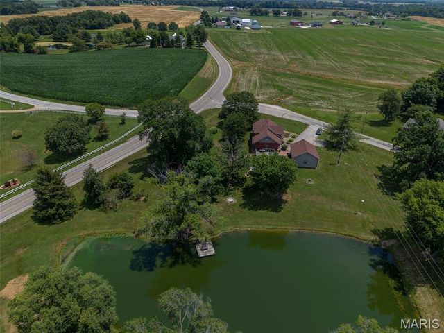 3090 Hanover Road, Waterloo, IL 62298