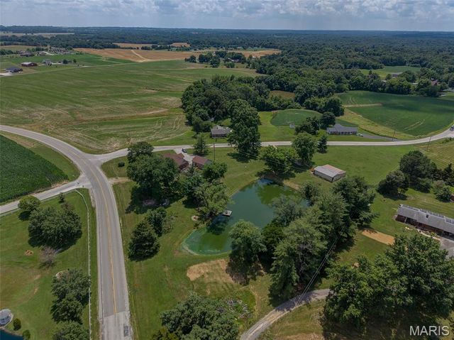 3090 Hanover Road, Waterloo, IL 62298