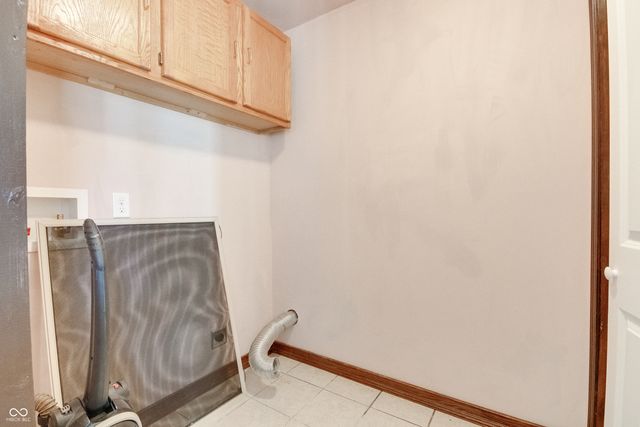 8 Mill Springs, Coatesville, IN 46121