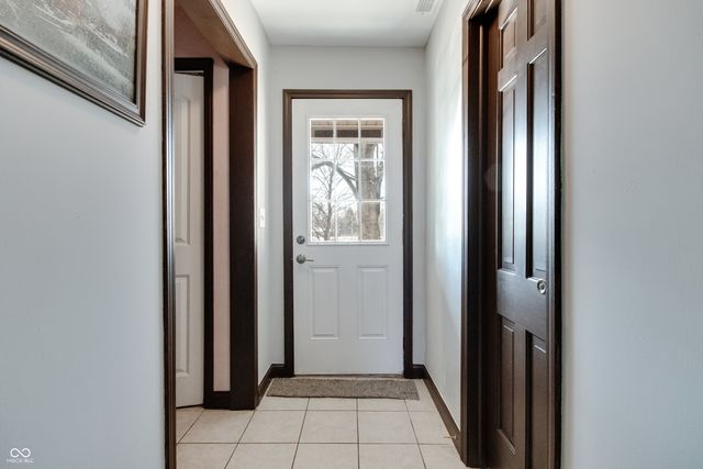 8 Mill Springs, Coatesville, IN 46121