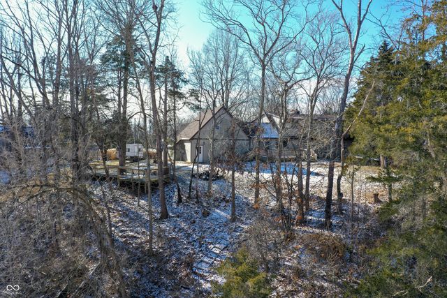 8 Mill Springs, Coatesville, IN 46121