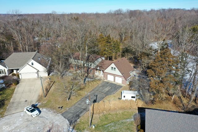 8 Mill Springs, Coatesville, IN 46121