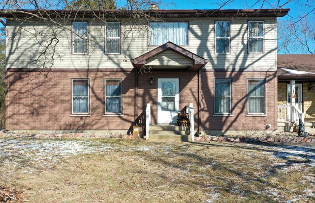 8 Mill Springs, Coatesville, IN 46121