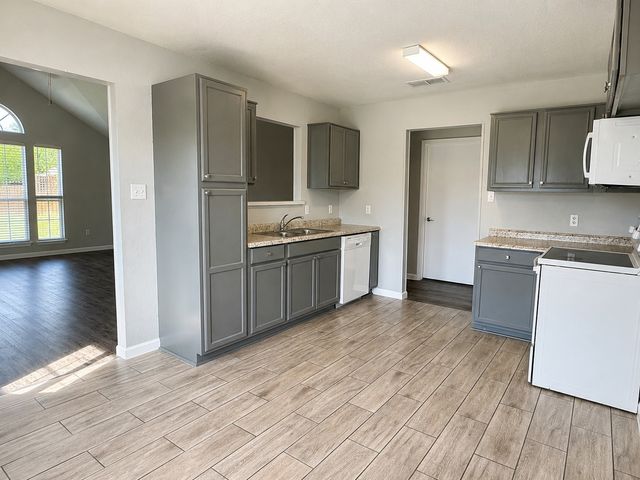 3002 Mesa Ridge Trail, Grand Prairie, TX 75052