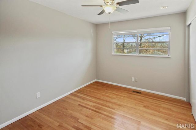 222 Pleasant Grove Avenue, Ballwin, MO 63011