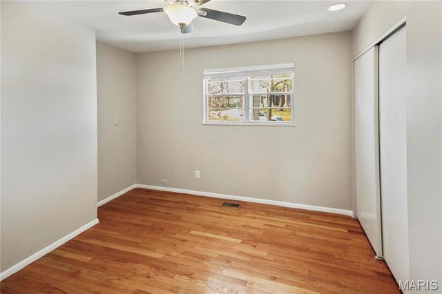 222 Pleasant Grove Avenue, Ballwin, MO 63011