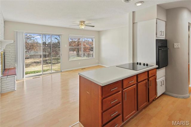 222 Pleasant Grove Avenue, Ballwin, MO 63011