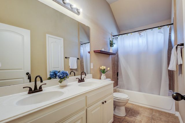 2301 Emerald Lake Lane, Little Elm, TX 75068