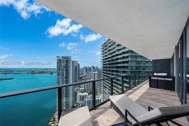 650 NE 32nd St PH5003, Miami, FL 33137