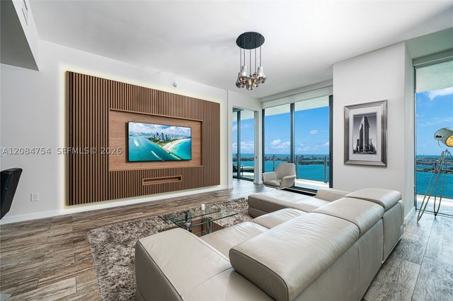 650 NE 32nd St PH5003, Miami, FL 33137