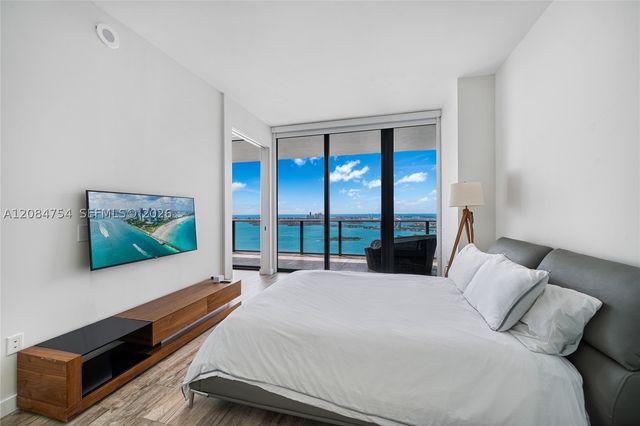650 NE 32nd St PH5003, Miami, FL 33137