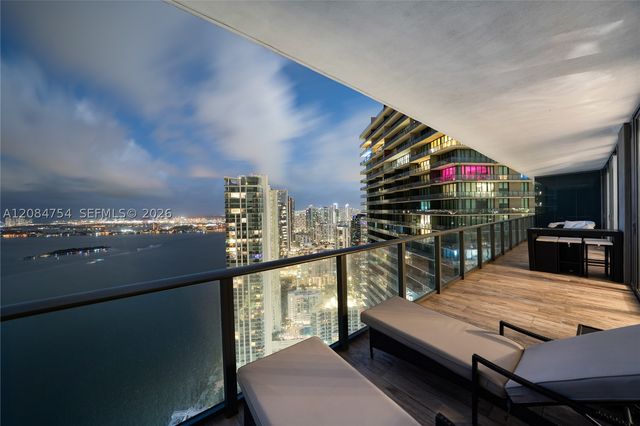 650 NE 32nd St PH5003, Miami, FL 33137