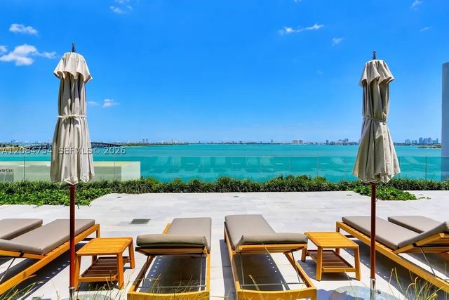 650 NE 32nd St PH5003, Miami, FL 33137