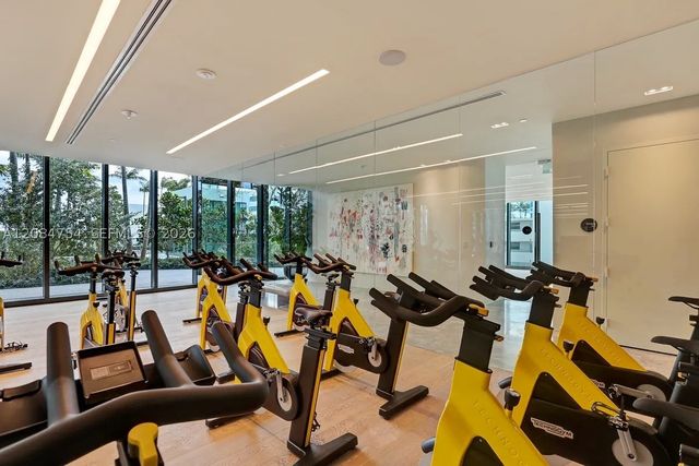 650 NE 32nd St PH5003, Miami, FL 33137
