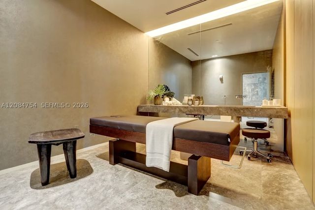 650 NE 32nd St PH5003, Miami, FL 33137
