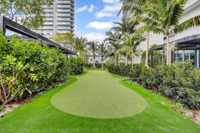 650 NE 32nd St PH5003, Miami, FL 33137