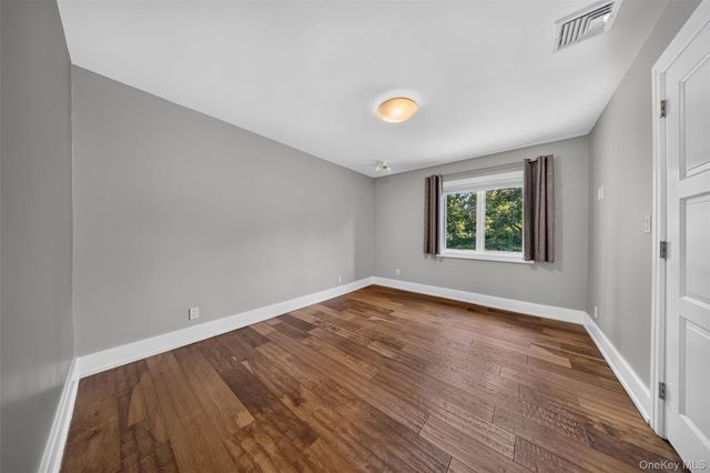 250-18 Rushmore Terrace, Little Neck, NY 11362