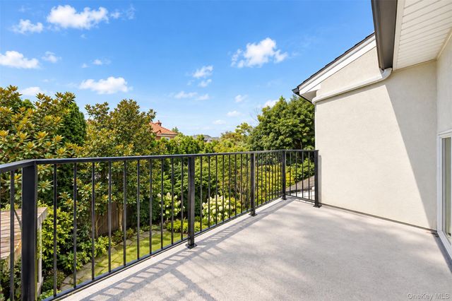 250-18 Rushmore Terrace, Little Neck, NY 11362