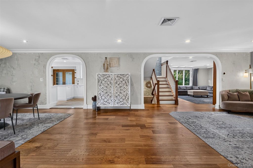250-18 Rushmore Terrace, Little Neck, NY 11362 — photo 3