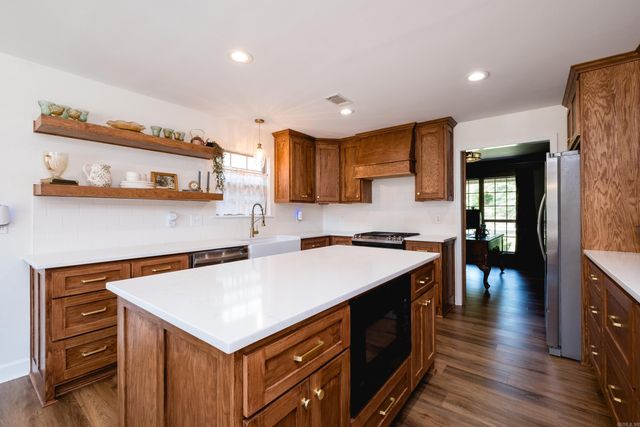 13 Western Hills Circle, Greenbrier, AR 72058