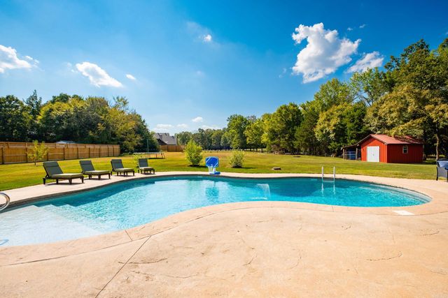 13 Western Hills Circle, Greenbrier, AR 72058