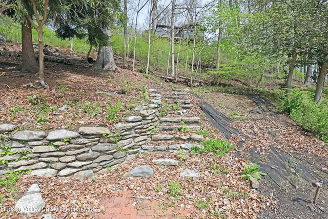 22 Harper Street, Lake Peekskill, NY 10537