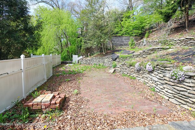 22 Harper Street, Lake Peekskill, NY 10537