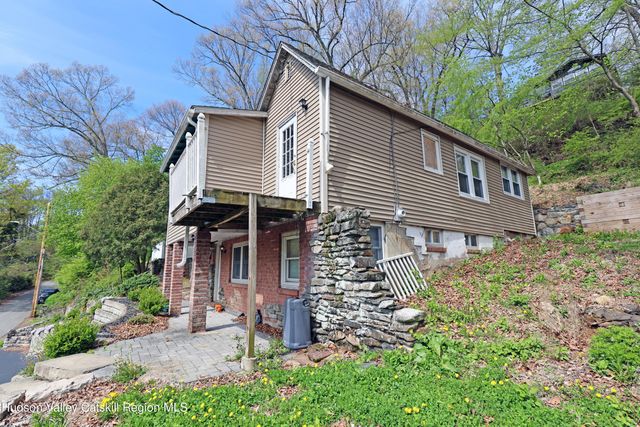 22 Harper Street, Lake Peekskill, NY 10537
