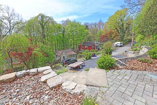 22 Harper Street, Lake Peekskill, NY 10537