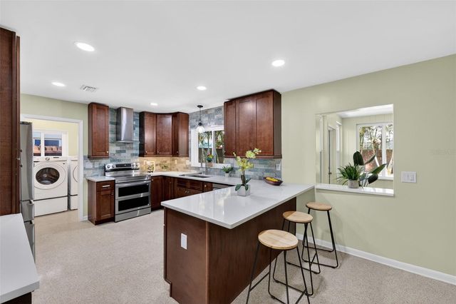 2264 ST CHARLES DRIVE, Clearwater, FL 33764