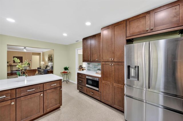 2264 ST CHARLES DRIVE, Clearwater, FL 33764