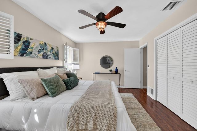 2264 ST CHARLES DRIVE, Clearwater, FL 33764