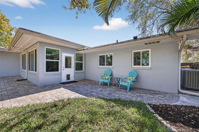 2264 ST CHARLES DRIVE, Clearwater, FL 33764