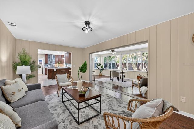 2264 ST CHARLES DRIVE, Clearwater, FL 33764