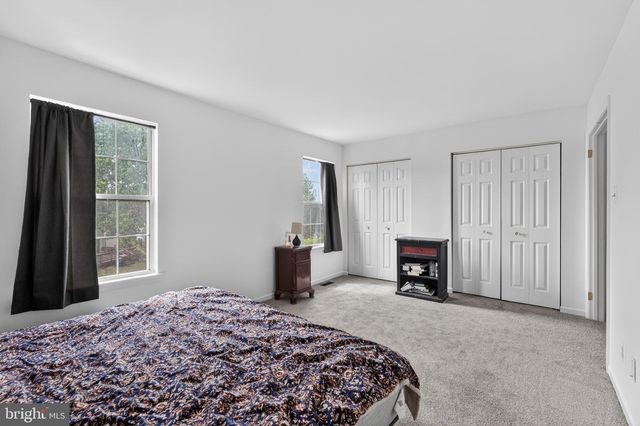 332 COUNTRYSIDE CT, Collegeville, PA 19426