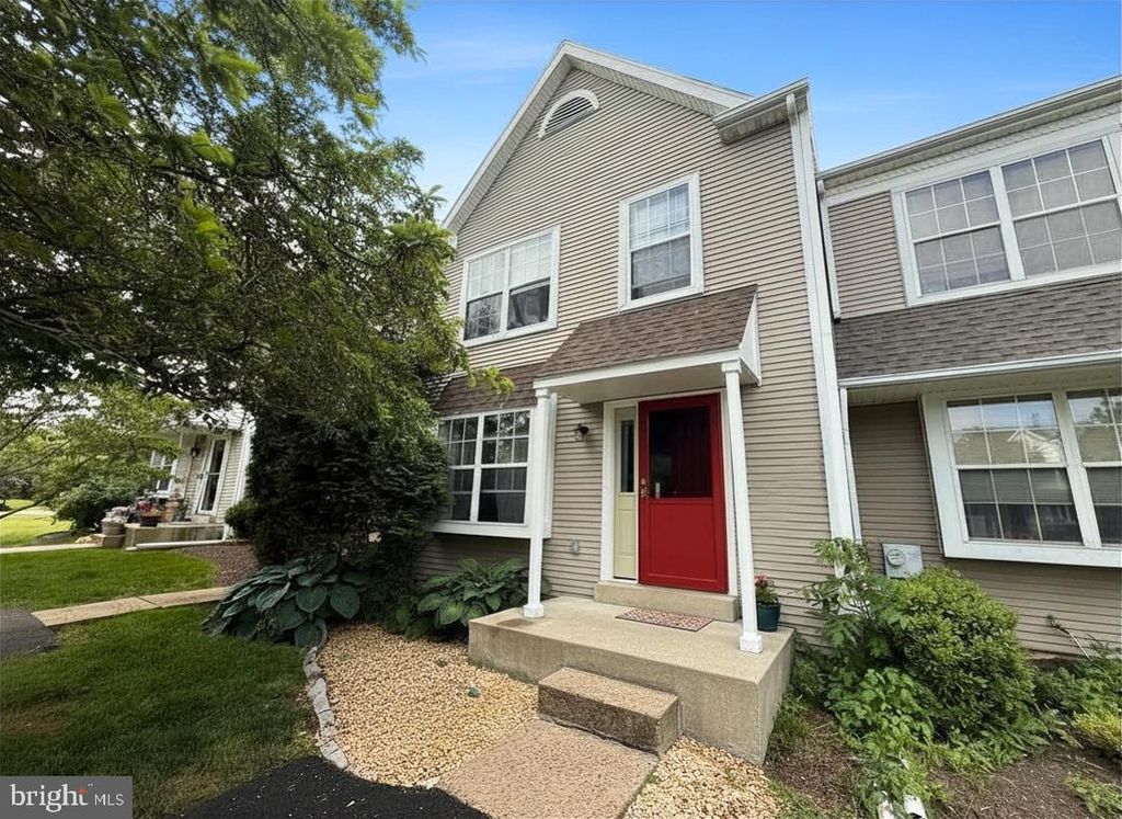 332 COUNTRYSIDE CT, Collegeville, PA 19426