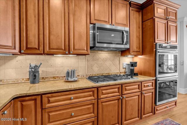 711 Alyssum Avenue, Oak Island, NC 28465