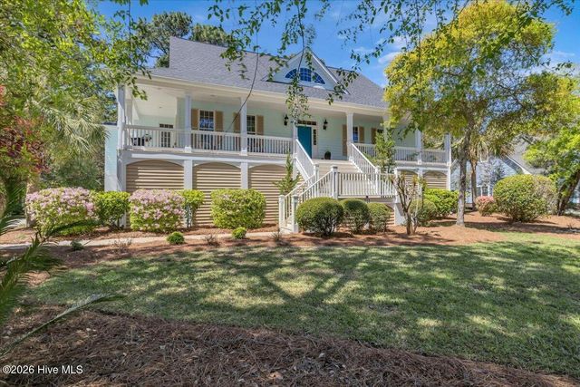 711 Alyssum Avenue, Oak Island, NC 28465