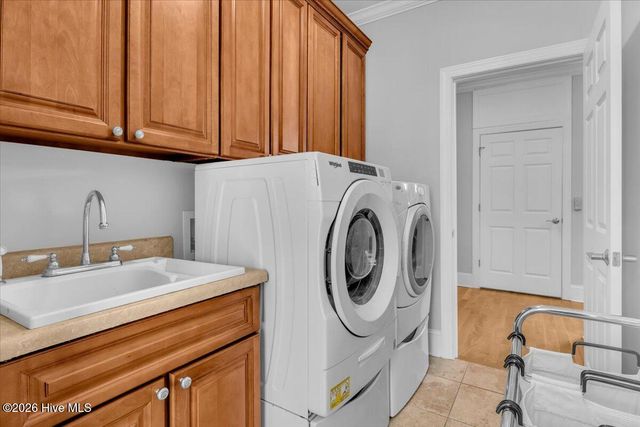 711 Alyssum Avenue, Oak Island, NC 28465