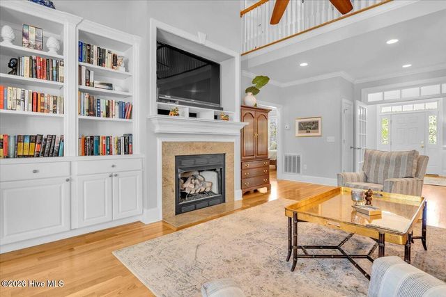 711 Alyssum Avenue, Oak Island, NC 28465