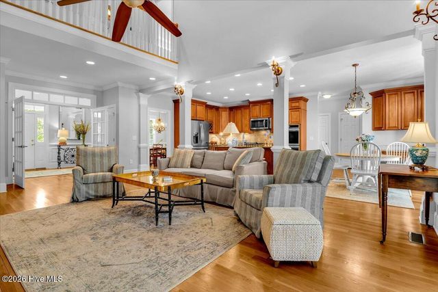 711 Alyssum Avenue, Oak Island, NC 28465