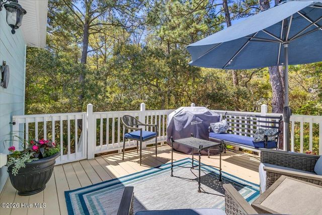 711 Alyssum Avenue, Oak Island, NC 28465