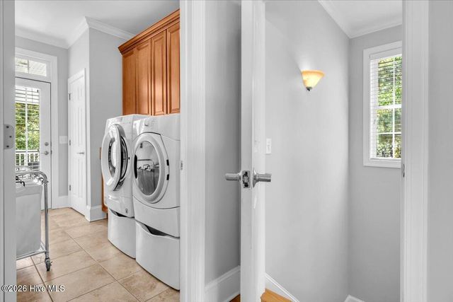 711 Alyssum Avenue, Oak Island, NC 28465