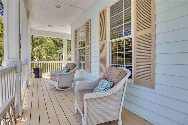 711 Alyssum Avenue, Oak Island, NC 28465