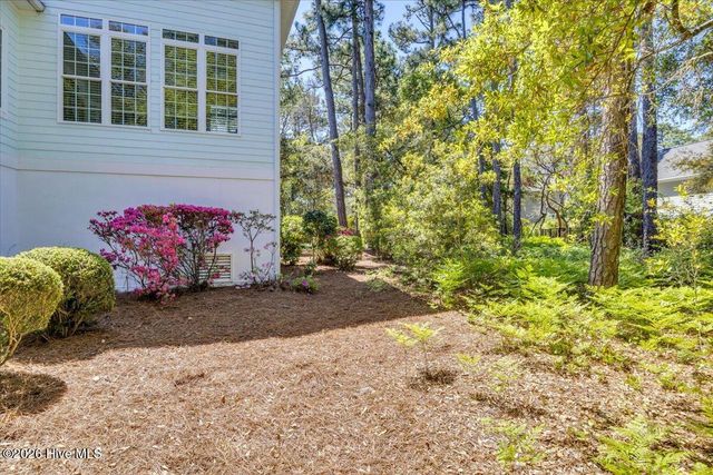 711 Alyssum Avenue, Oak Island, NC 28465