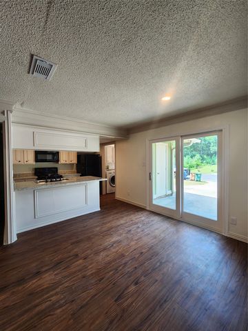 2900 Lovell DR B, Austin, TX 78723