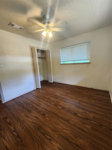 2900 Lovell DR B, Austin, TX 78723