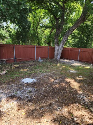 2900 Lovell DR B, Austin, TX 78723